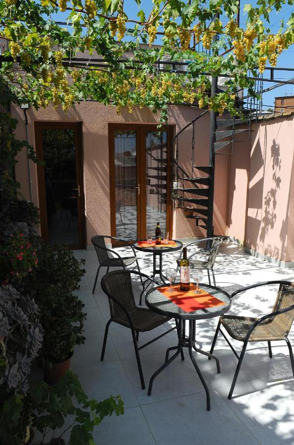 Janika Apartments Tbilisi Exterior photo